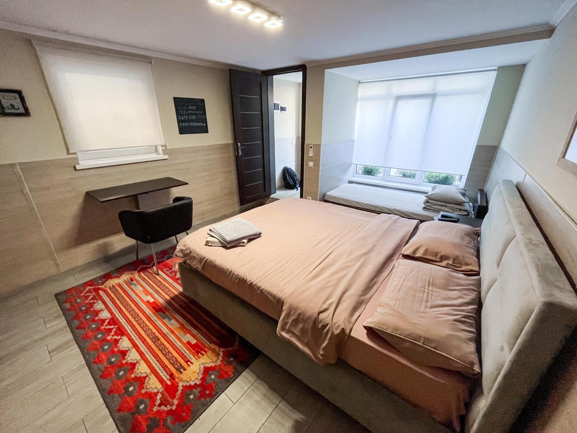 77/5 Hotel Кишинев Екстериор снимка